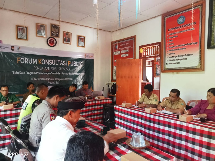 FINALISASI DATA REGSOSEK, DESA JELIJIH PUNGGANG LAKUKAN SOSIALISASI FORUM KONSULTASI PUBLIK